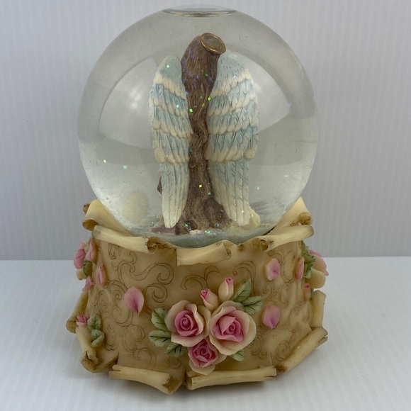 Vintage Musical Snow Globe Angel with Pink Roses - Picture 5 of 13